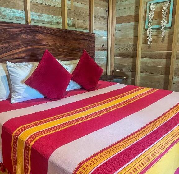 هتل Finca Las Isabeles