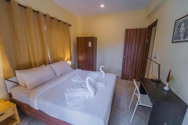 Mariners Bay Suites