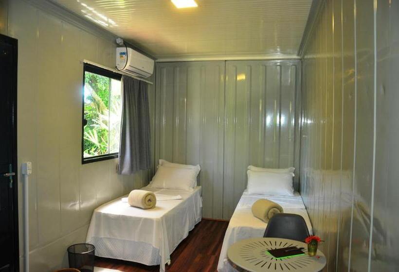 ユースホステル Innbox   Porto Belo