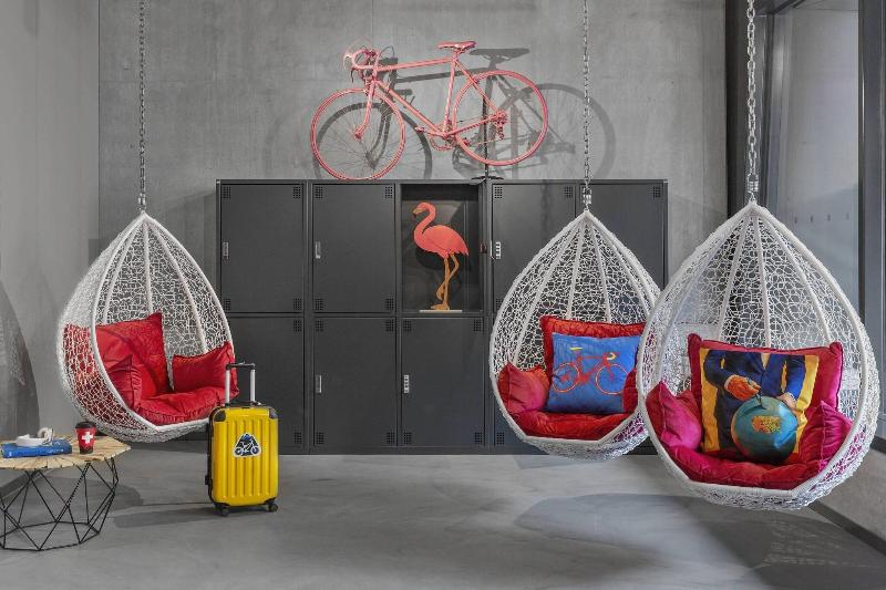 בית מלון כפרי Moxy Lausanne City