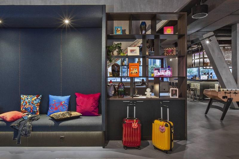 בית מלון כפרי Moxy Lausanne City