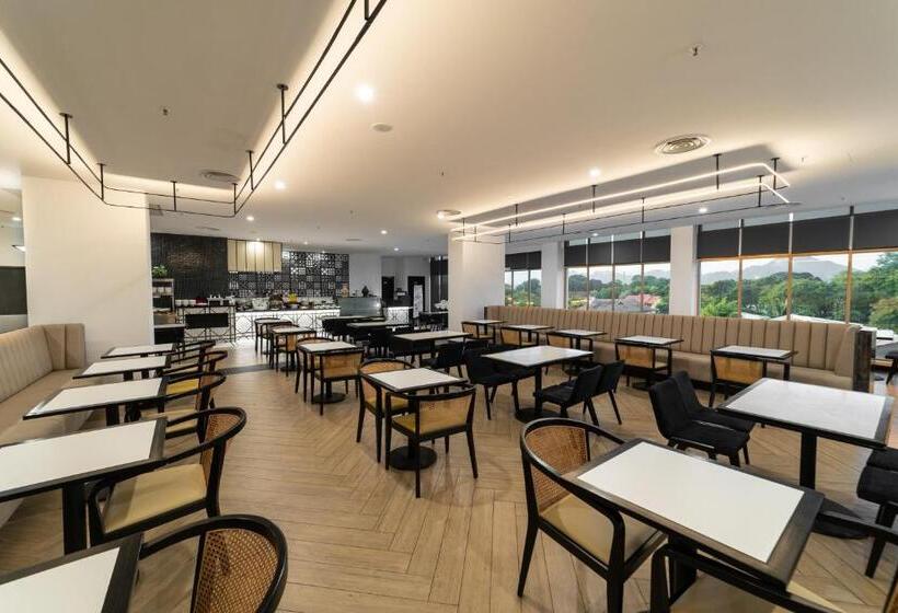 هتل Travelodge Ipoh