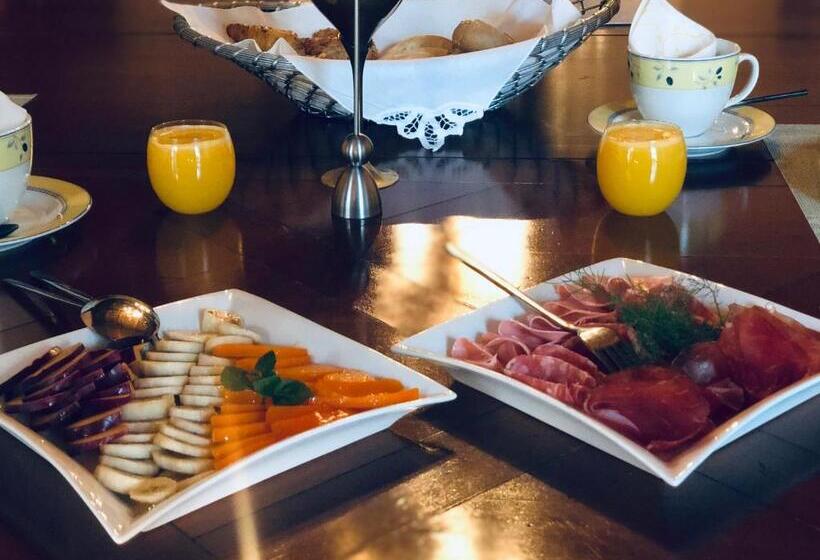 استراحتگاه Villa Liverzano