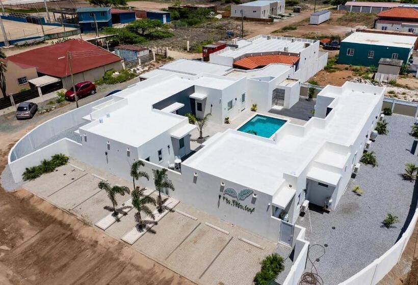 The Palm Leaf Apartments