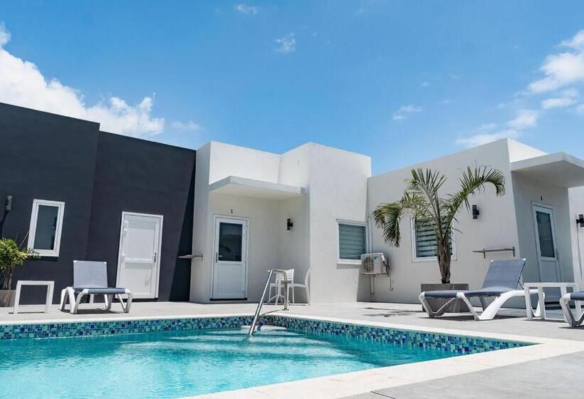 The Palm Leaf Apartments