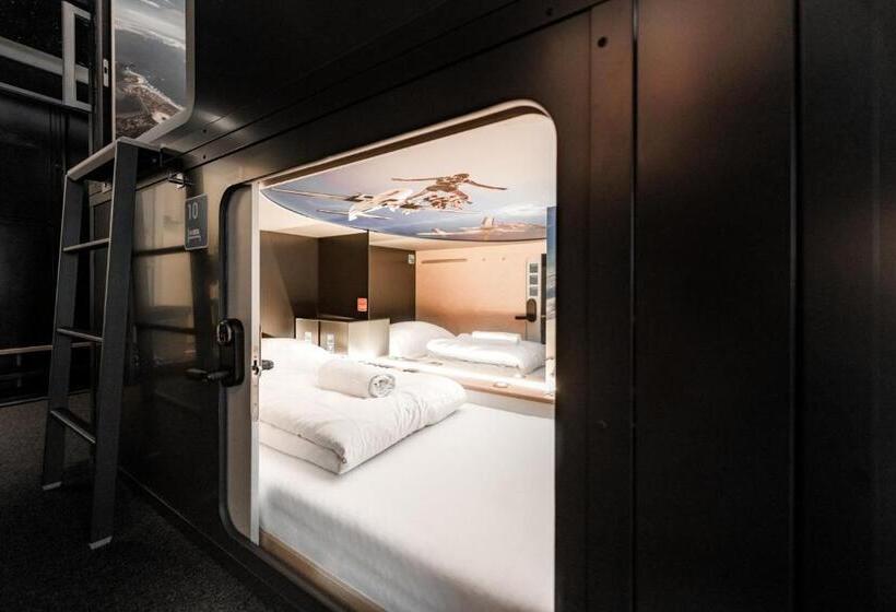 Capsule Hotel Thelab Self Check In
