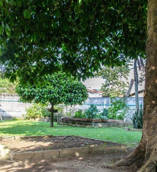 هتل Cabañas Los Almendros