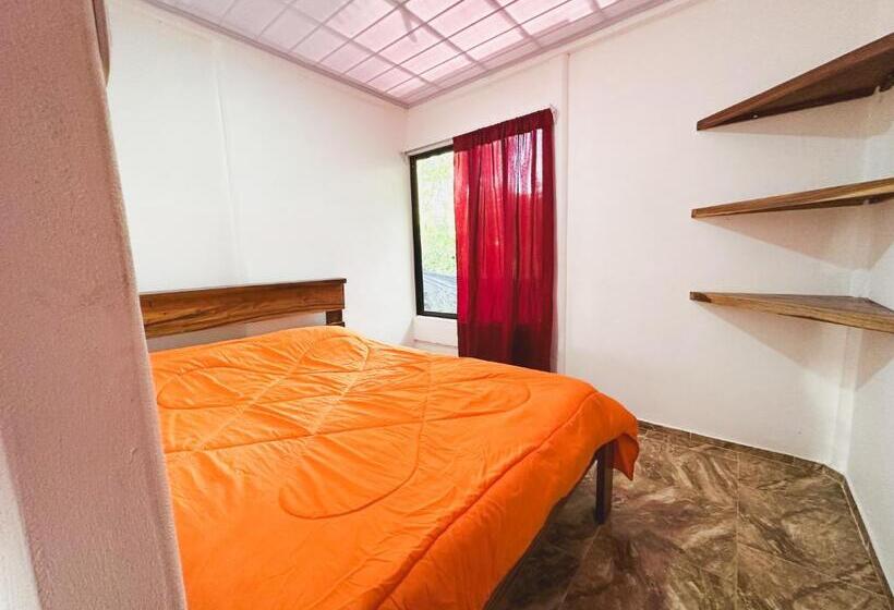 پانسیون Casitas Coloradas Puerto Viejo