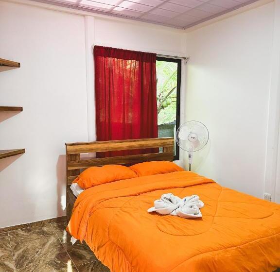 پانسیون Casitas Coloradas Puerto Viejo