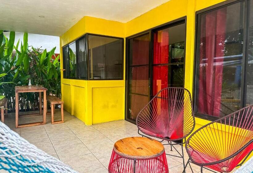 پانسیون Casitas Coloradas Puerto Viejo