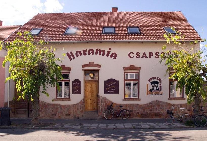 پانسیون Haramia Csapszék és Fogadó