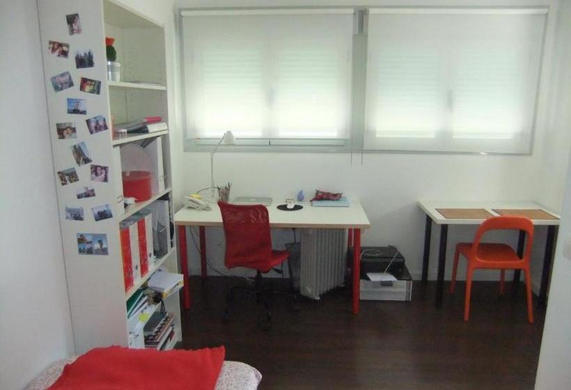 پانسیون Hostal Residencia Goya