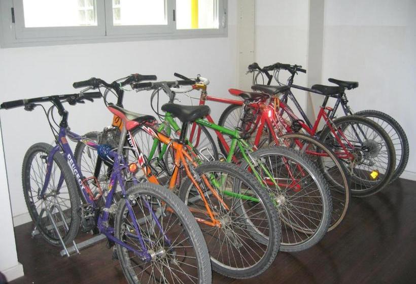 پانسیون Hostal Residencia Goya