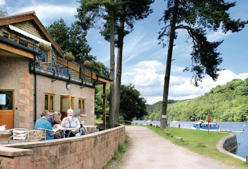 리조트 Rudyard Lake Lodges