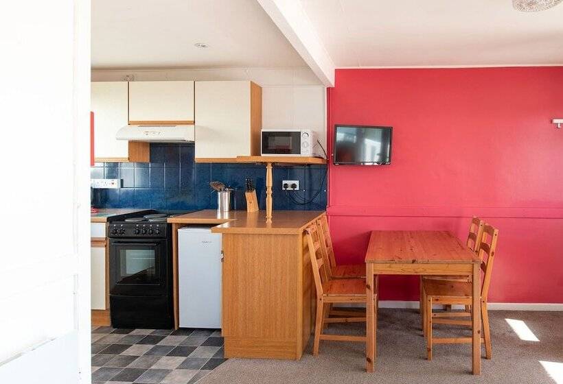אתר נופש Whitecliff Bay Holiday Park