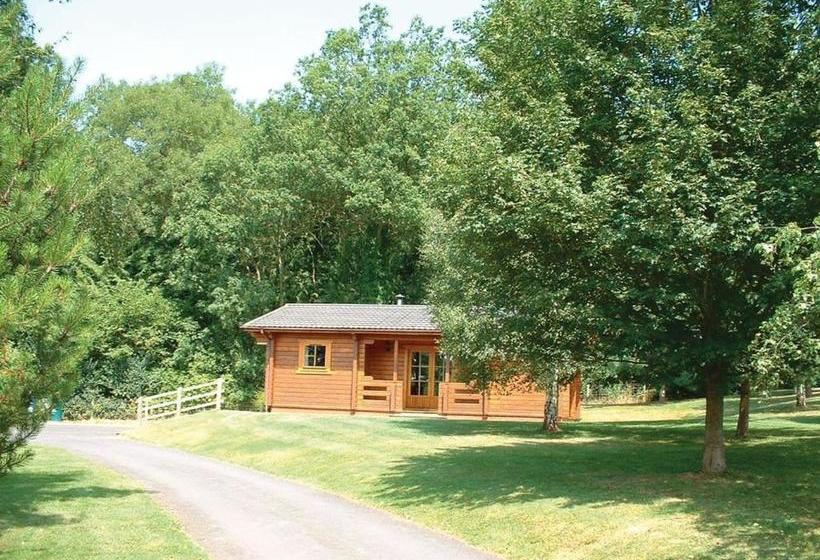 منتجع Woodside Lodges Country Park
