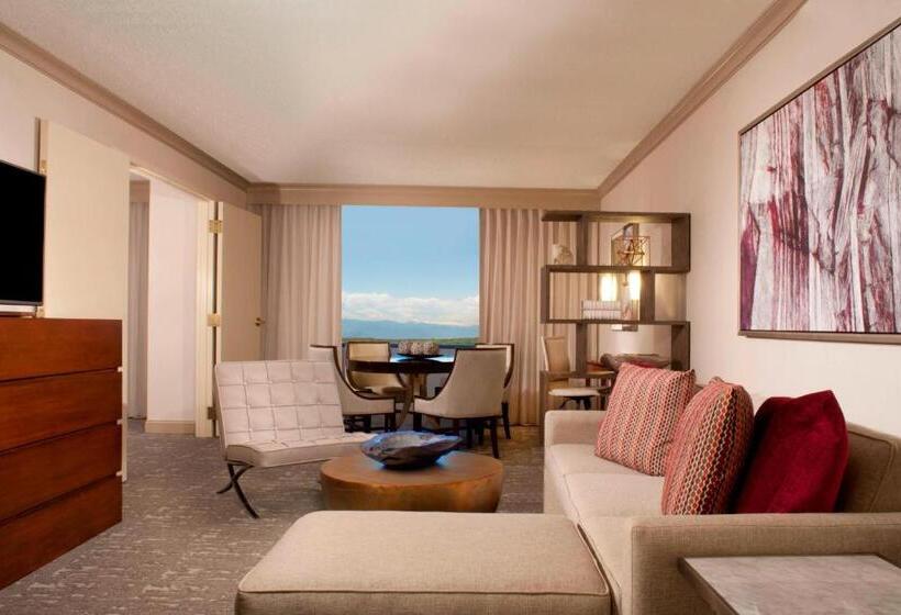 هتل Denver Airport Marriott At Gateway Park
