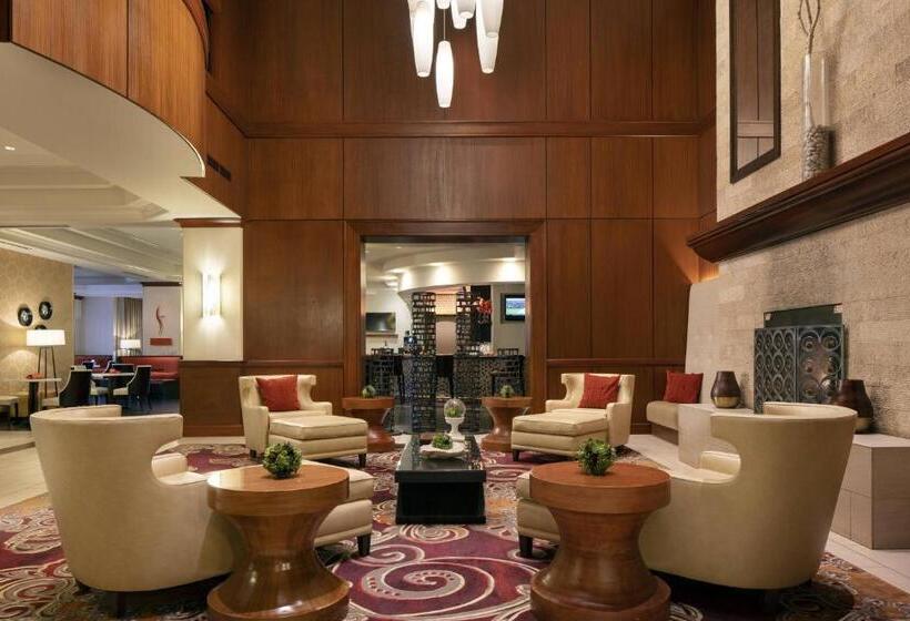 هتل Denver Airport Marriott At Gateway Park