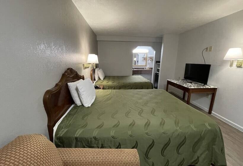 Hotel Fairbridge Inn & Suites