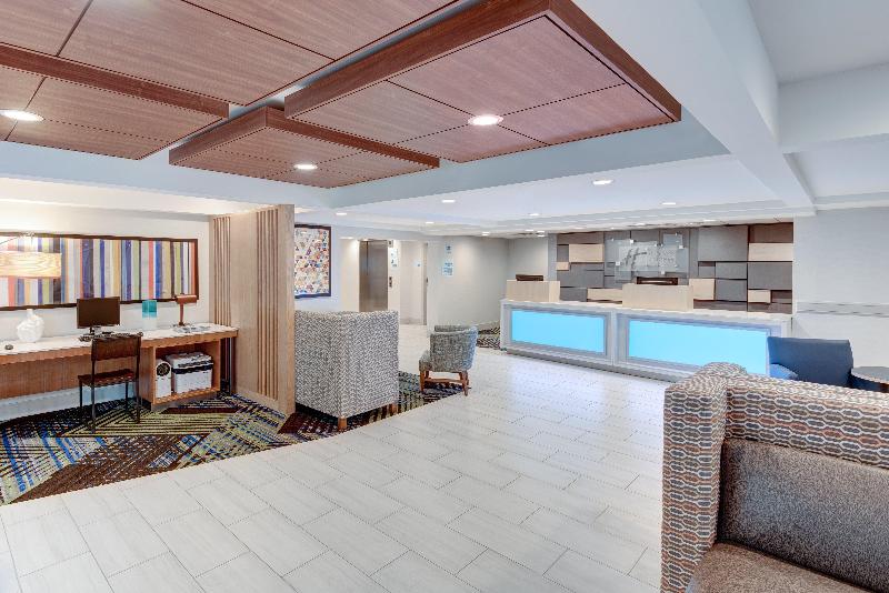 בית מלון כפרי Holiday Inn Express & Suites West Long Branch   Eatontown, An Ihg