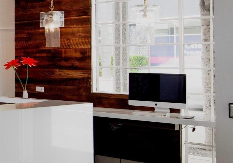 فندق Inn At Venice Beach