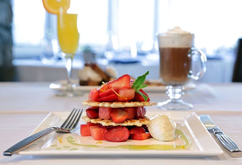 فندق Madison Beach