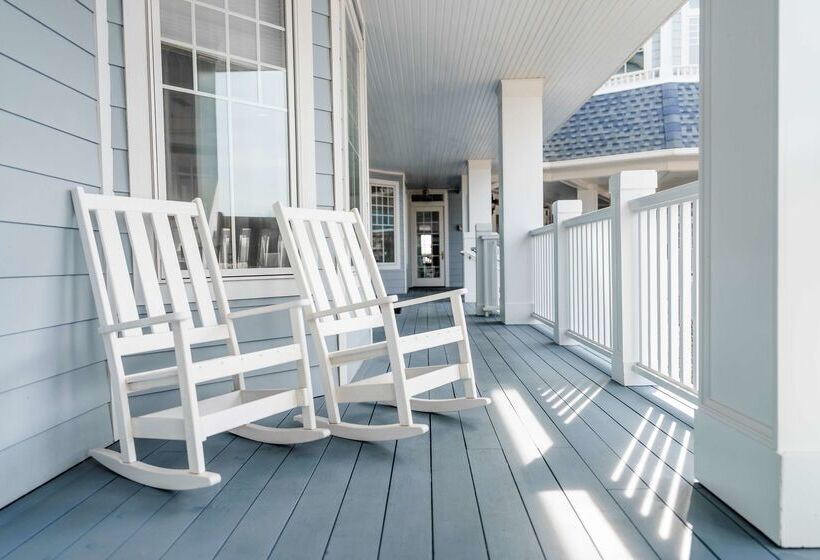 فندق Madison Beach