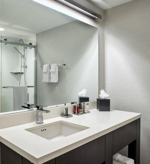 هتل Marriott Cincinnati Northeast