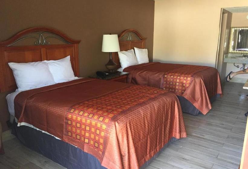 فندق Masters Inn