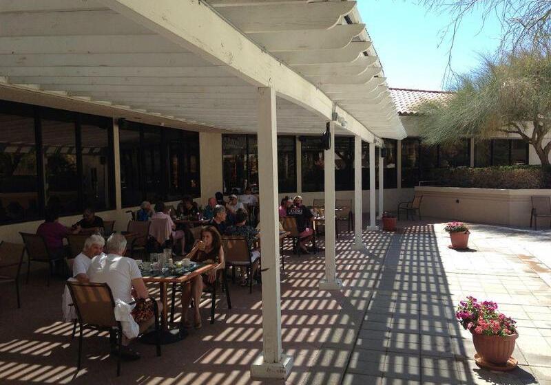 هتل Miracle Springs Resort And Spa
