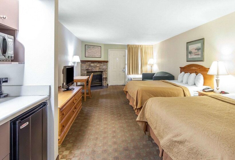 Hotel Quality Inn & Suites At Dollywood Lane