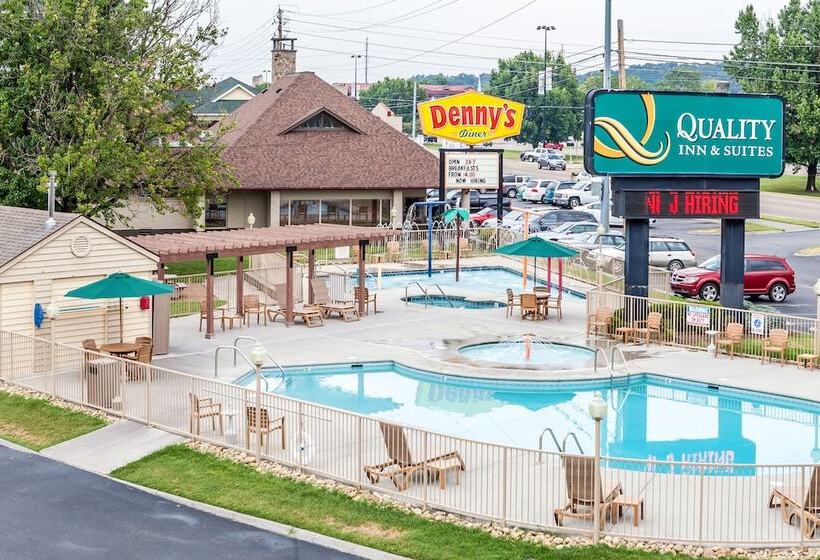 Hotel Quality Inn & Suites At Dollywood Lane