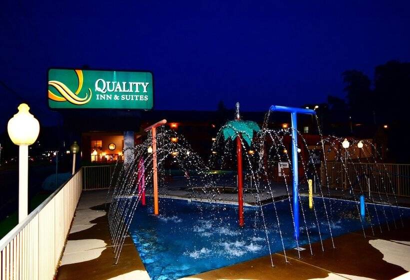 Hotel Quality Inn & Suites At Dollywood Lane