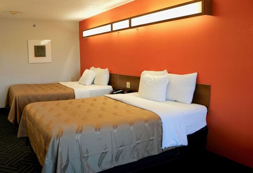 Отель Quality Inn & Suites Watertown Fort Drum