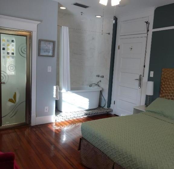 Отель The Mansion House Inn