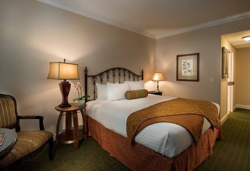 هتل The Monterey