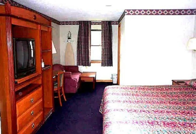 هتل Wesley Inn & Suites