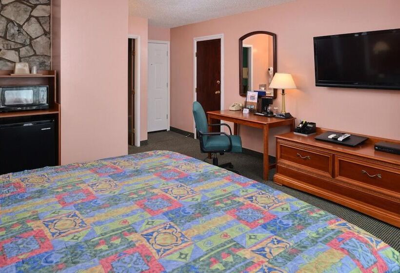 Maverick Motel   Modern Renovated Motel