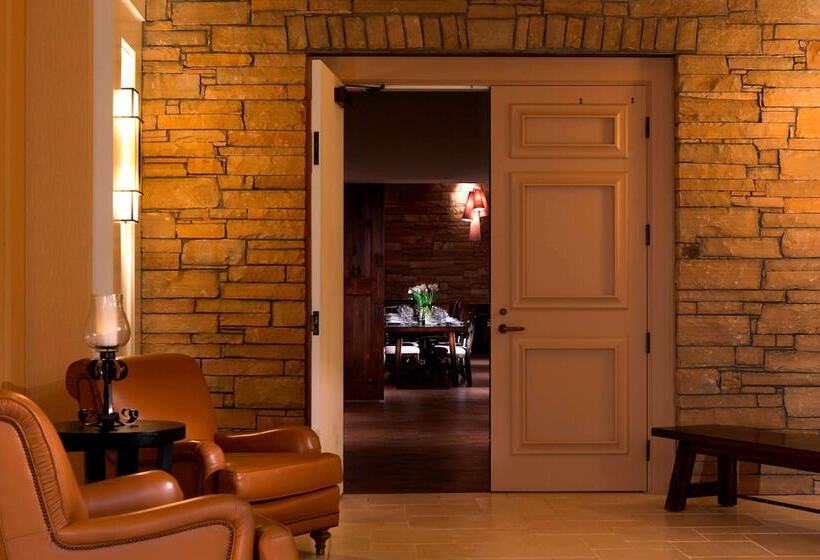 Meadowview Marriott Conference Resort And Convention Center