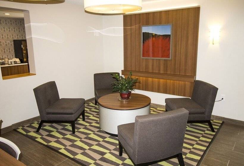 Microtel By Wyndham Victor