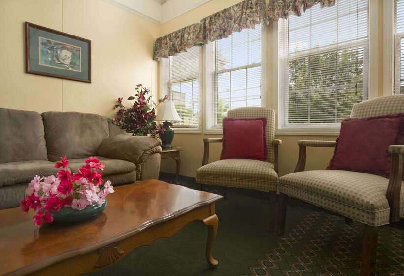 Microtel Inn & Suites By Wyndham Columbia Fort Jackson N
