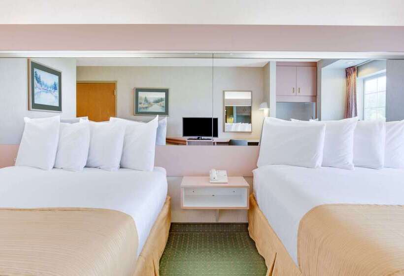 Microtel Inn & Suites By Wyndham Greensboro