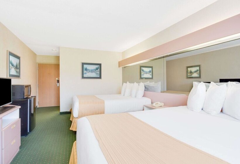 Microtel Inn By Wyndham Greensboro