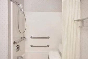 Microtel Inn & Suites By Wyndham Madison East