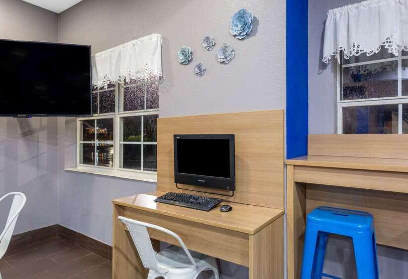 Microtel Inn & Suites By Wyndham Matthews/charlotte