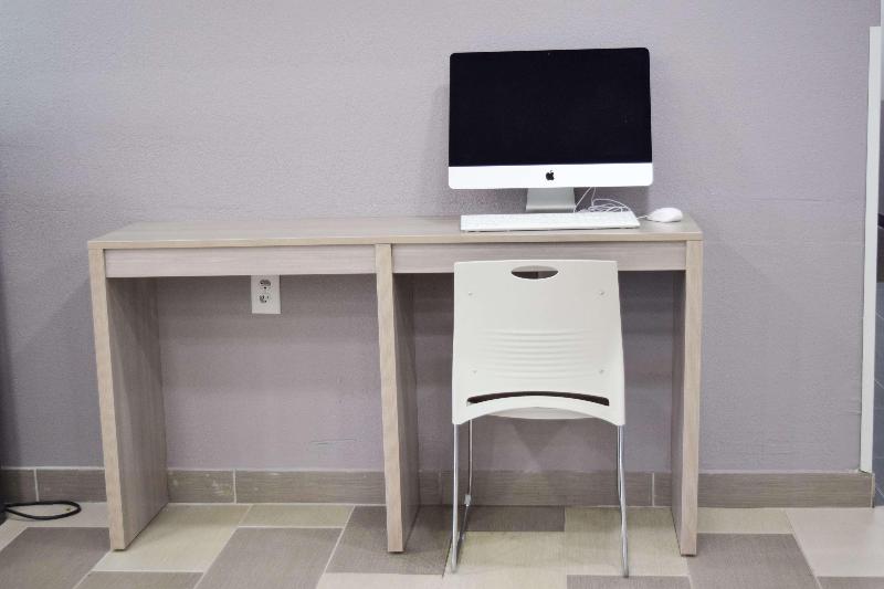 Microtel Inn & Suites By Wyndham Raleigh