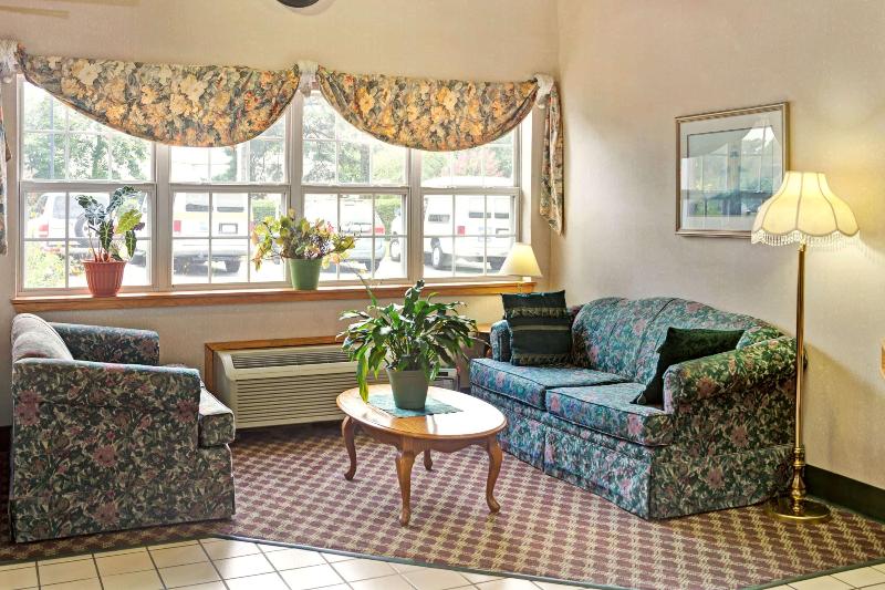Microtel Inn By Wyndham Raleigh Durham Airport