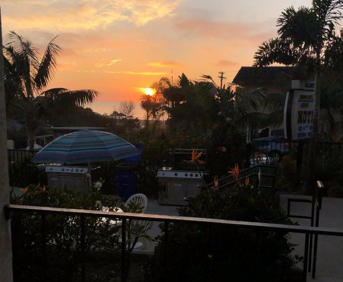 Moonlight Beach Motel