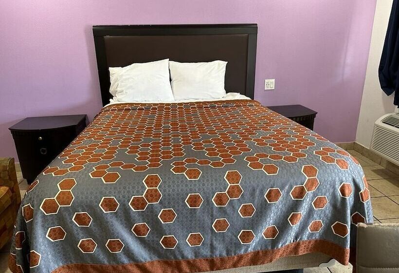 فندق على الطريق Mayo Inn