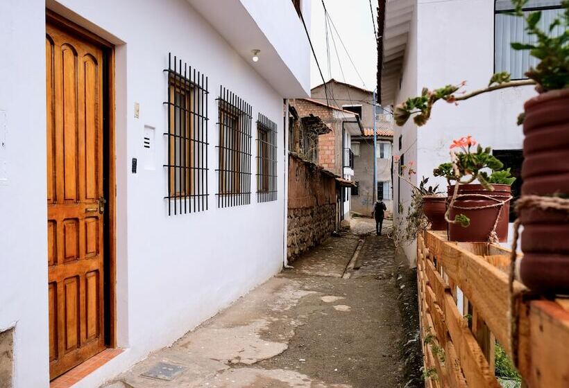تختخواب و صبحانه Native Soul Guesthouse